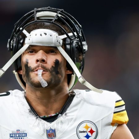 Pittsburgh Steelers place WR Roman Wilson on IR