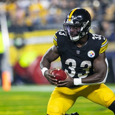 Steelers roster news: Pittsburgh adds RB to practice squad