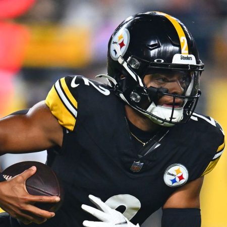 Ben Roethlisberger says Steelers should stick with Justin Fields