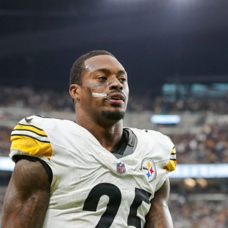 Pittsburgh Steelers safety DeShon Elliott is playing at an All-Pro level