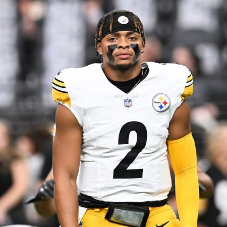 Steelers inactives: Justin Fields will be emergency QB in Week 8 vs. Giants