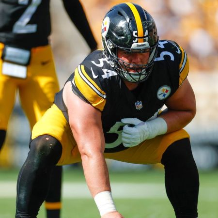 Steelers injury report: Rookie center Zach Frazier good to go, Nick Herbig out for Week 10