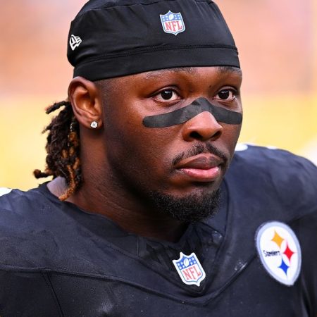 Steelers nominate Larry Ogunjobi as Walter Payton Man of the Year in 2024