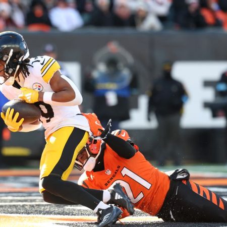 Steelers news: WR Calvin Austin III being evaluated for a head injury in Week 13