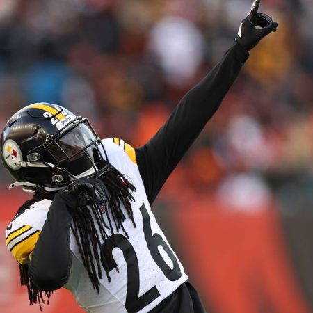 Steelers CB Donte Jackson is chasing the NFL lead in interceptions