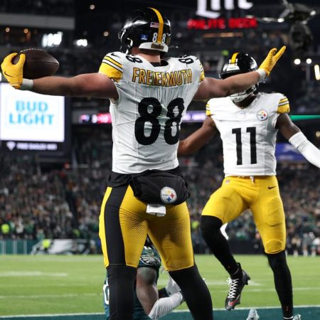 Varsity & JV: Winners & losers from Steelers Week 15 loss to Eagles