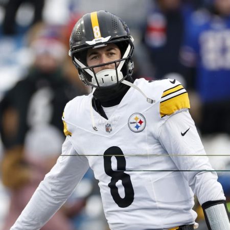 Browns decline fifth-year option of former Pittsburgh Steelers QB Kenny Pickett