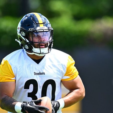 Sights and sounds from the Steelers’ first OTA: Interviews, practice clips, and more