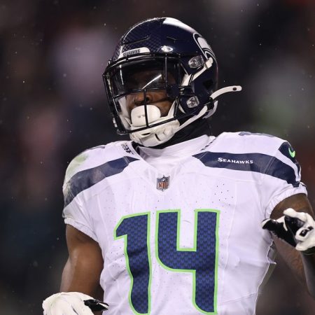 Pittsburgh Steelers WR DK Metcalf not at OTAs