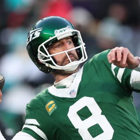 Steelers poll results: Everyone is tired of the Aaron Rodgers saga