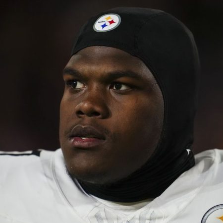 Forget the quarterback, the Steelers’ O-line is the story of 2025