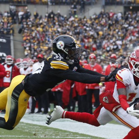 Breaking down Xavier Worthy’s TD vs. the Steelers: What went wrong?