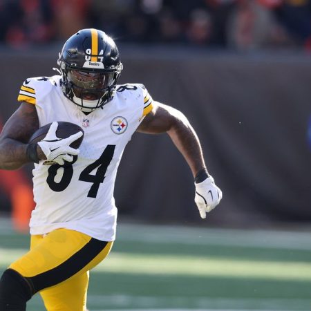 Pittsburgh Steelers release RB Cordarrelle Patterson