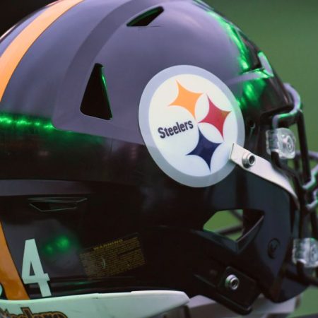 Pittsburgh Steelers release two players ahead of Tuesday’s training camp practice